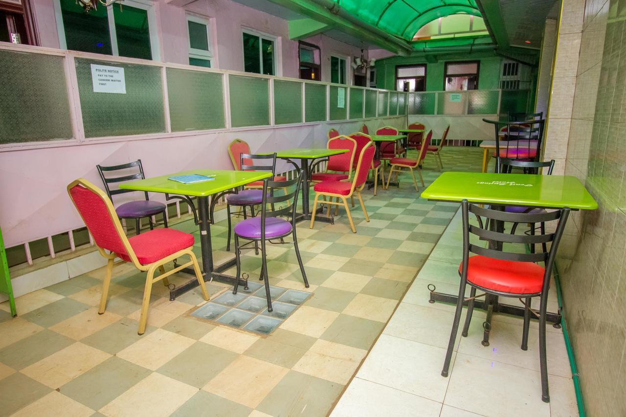 Pearl Springs Hotel Nyeri Exterior foto