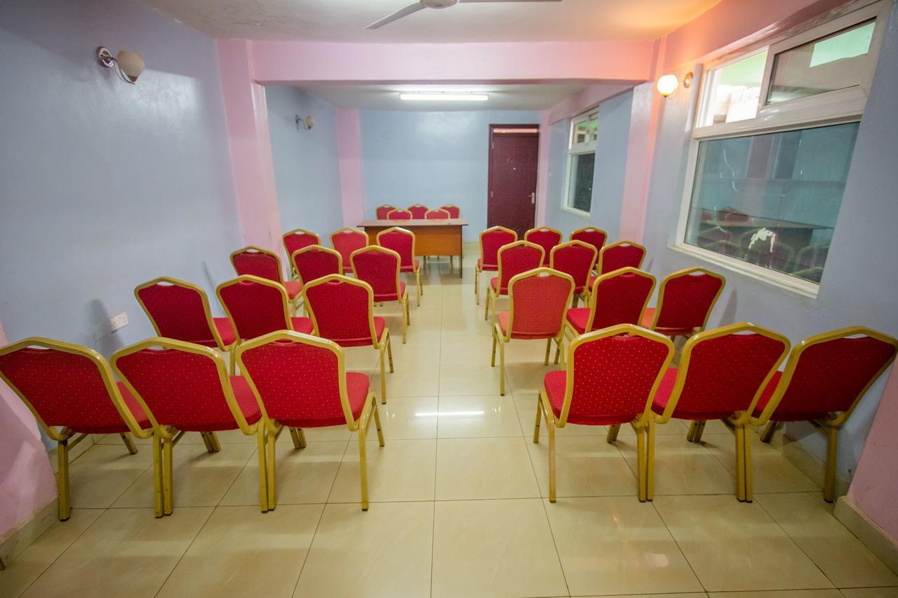 Pearl Springs Hotel Nyeri Exterior foto